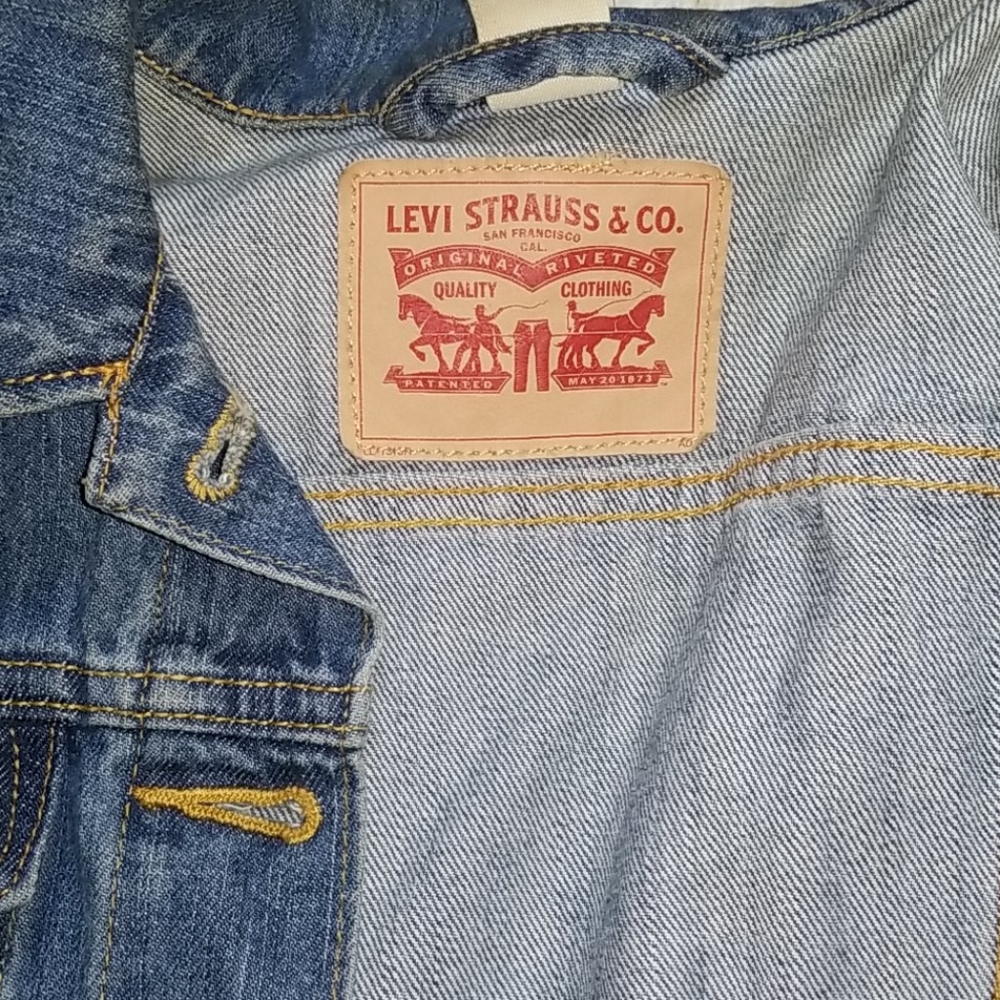 Levi Jacket - Picture 3 of 4